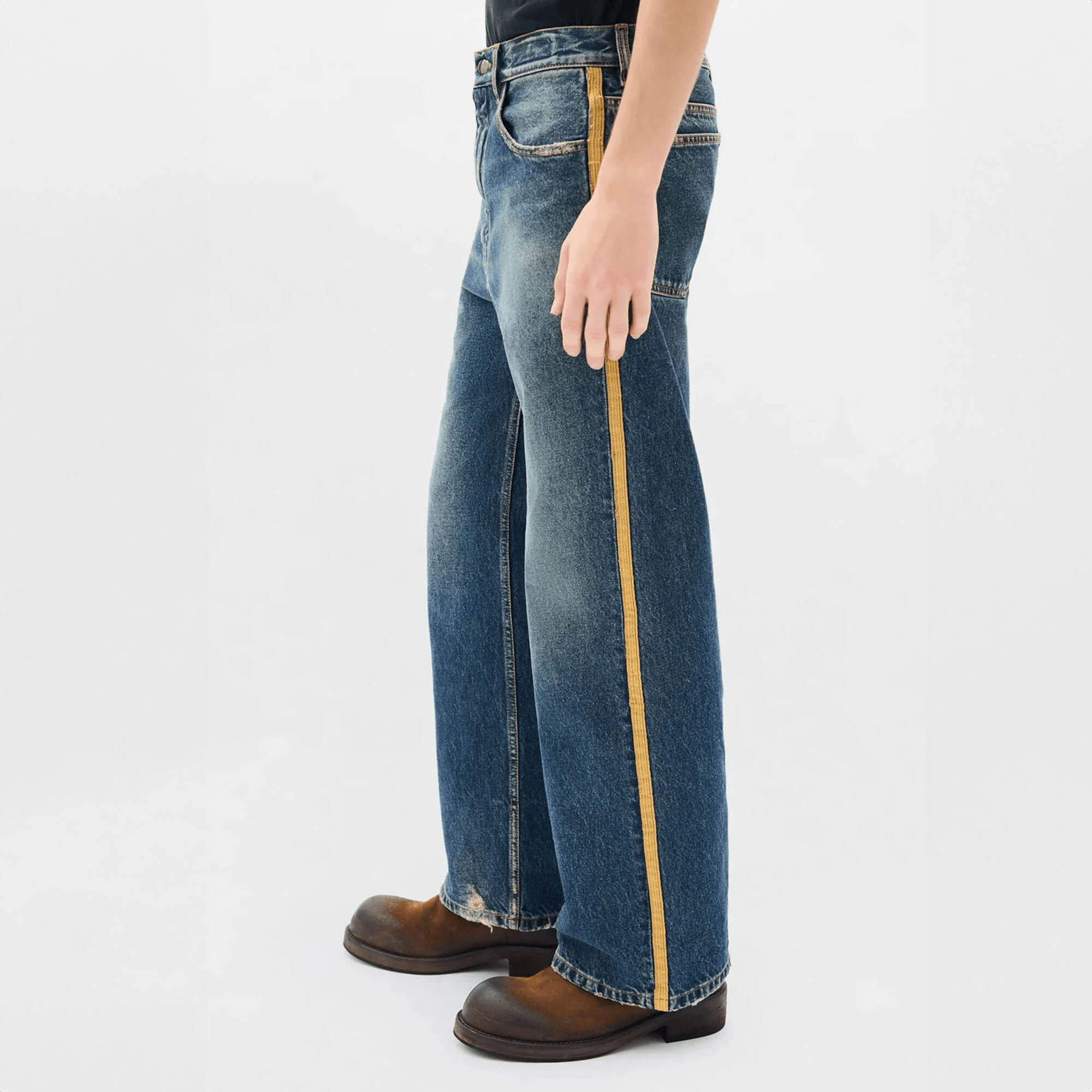 Alarik Contrast Side Band Flared Cropped Jeans - Image 2