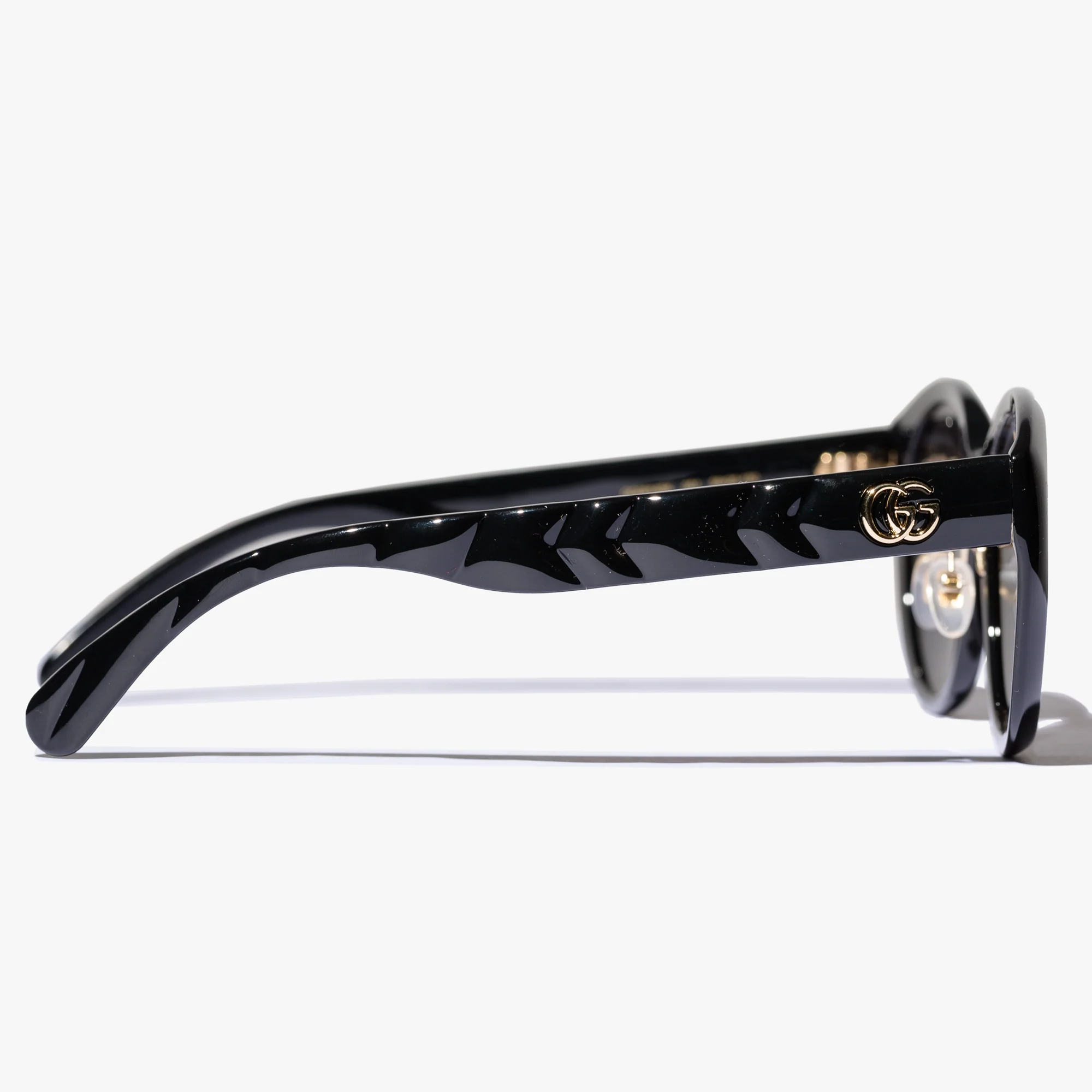 Womens Black Oval Sunglasses - Image 2